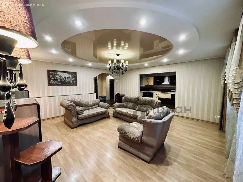 3-комнатная квартира: Челябинск, улица Гагарина, 30Б (105 м) - Фото 1