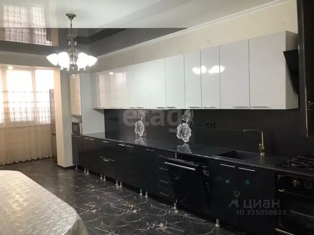 2-к кв. Северная Осетия, Владикавказ ул. Генерала Дзусова, 6В (79.3 м) - Фото 2