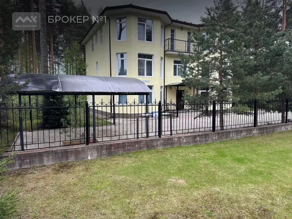 Дом в Ленинградская область, Всеволожский район, Бугровское городское ... - Фото 1