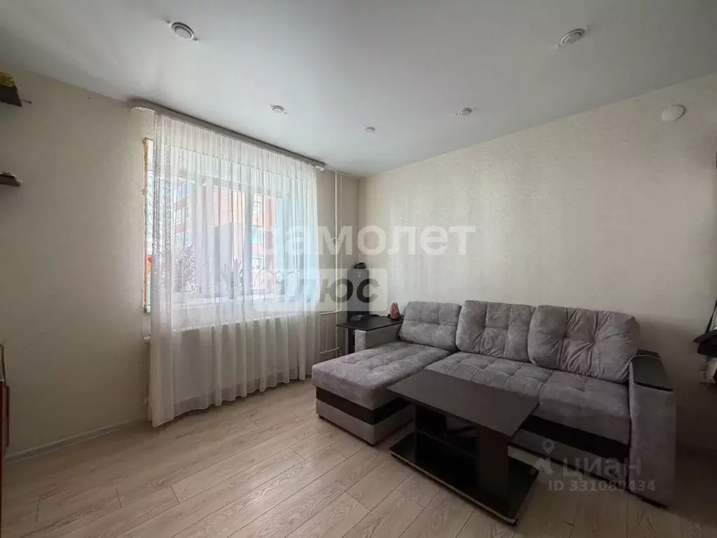 2-к кв. Коми, Сыктывкар Октябрьский просп., 214 (49.5 м) - Фото 1