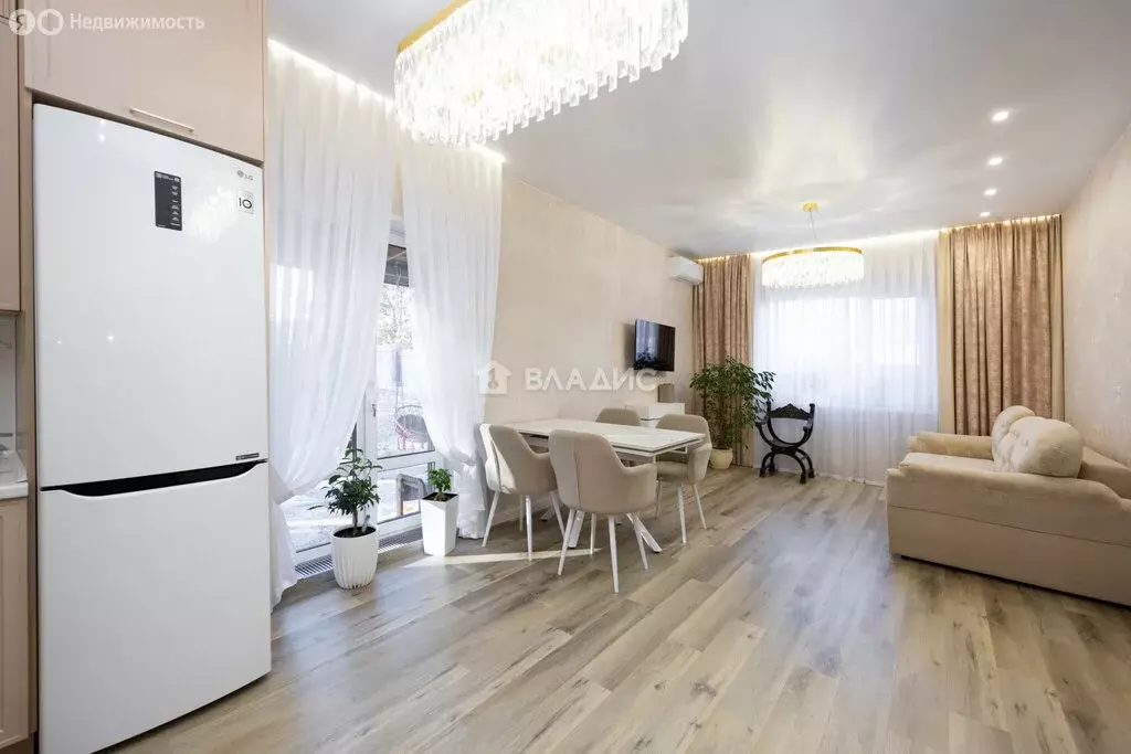 Дом в Амурская область, Благовещенский муниципальный округ, село ... - Фото 1