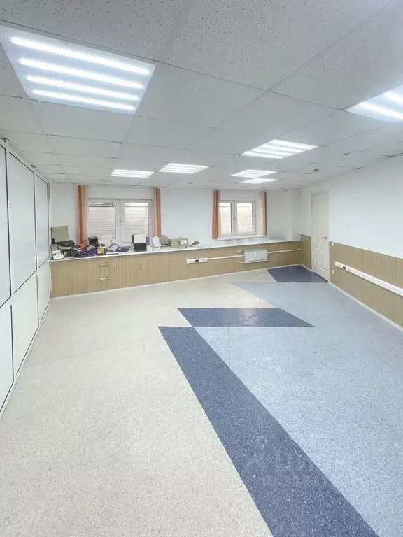 Помещение свободного назначения в Свердловская область, Екатеринбург ... - Фото 2