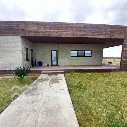 Дом в Крым, Сакский район, с. Уютное ул. Отар-Мойнак (257 м) - Фото 1