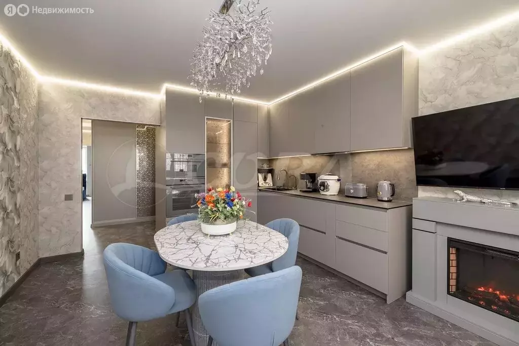 2-комнатная квартира: Тюмень, улица Тимофея Кармацкого, 5 (68 м) - Фото 2