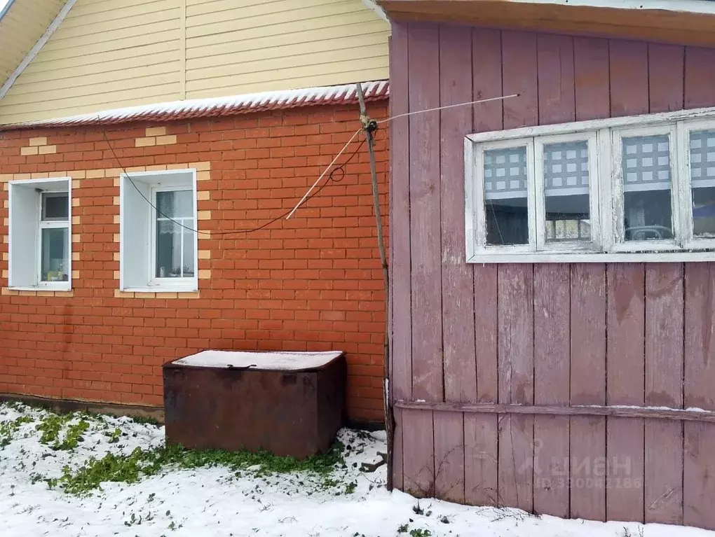 Дом в Башкортостан, Благовещенский район, Николаевский сельсовет, д. ... - Фото 1