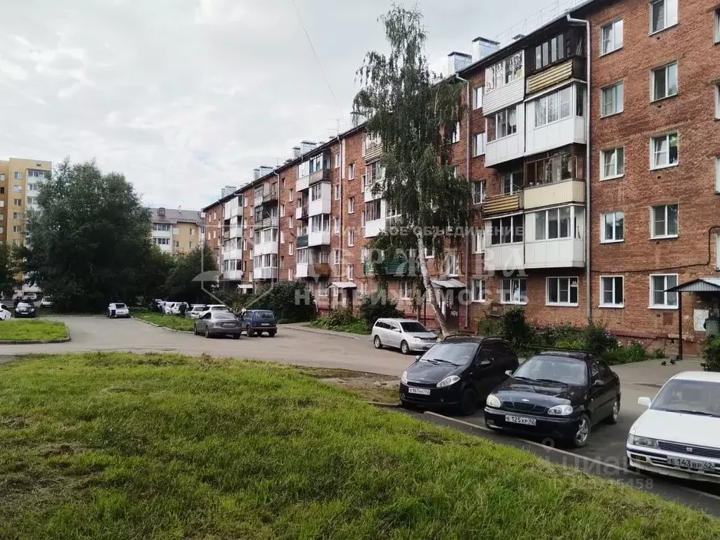 3-к кв. Кемеровская область, Кемерово Рекордная ул., 27А (55.0 м) - Фото 1