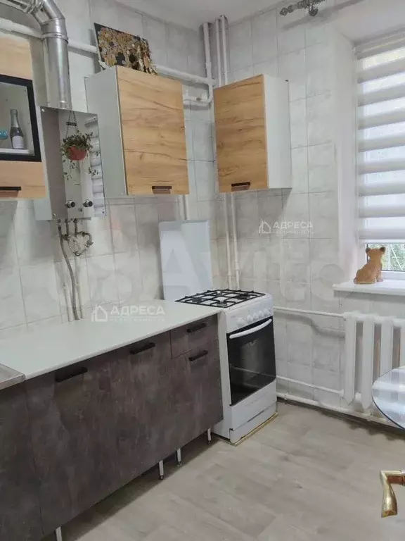 3-к. квартира, 61 м, 1/2 эт. - Фото 0