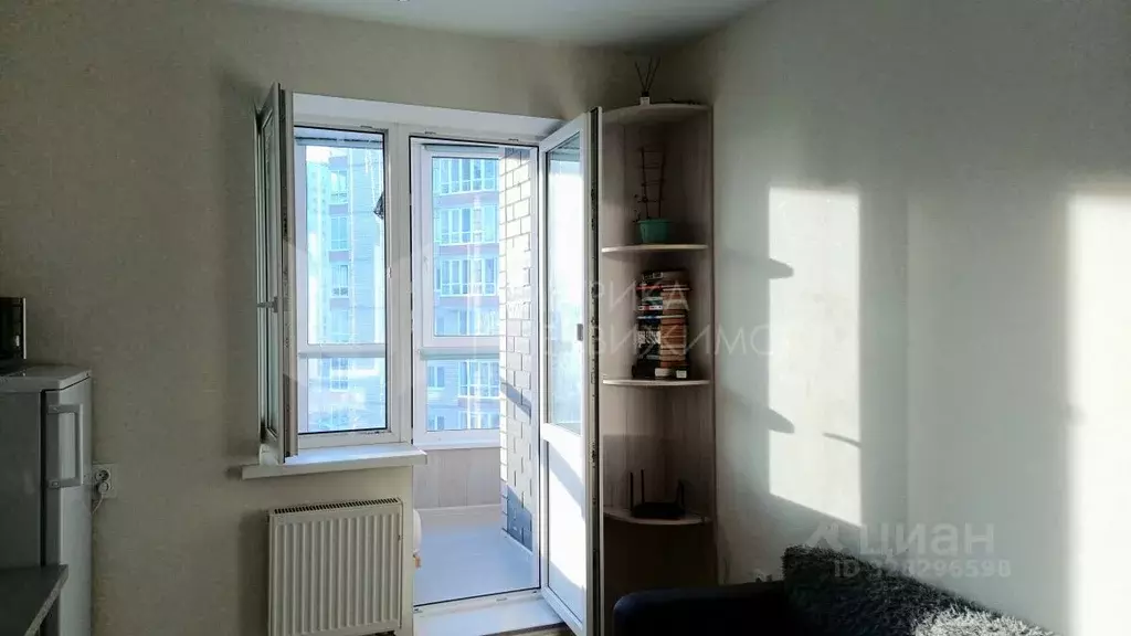 Студия Тюменская область, Тюмень ул. Мельникайте, 2к13 (28.0 м) - Фото 1