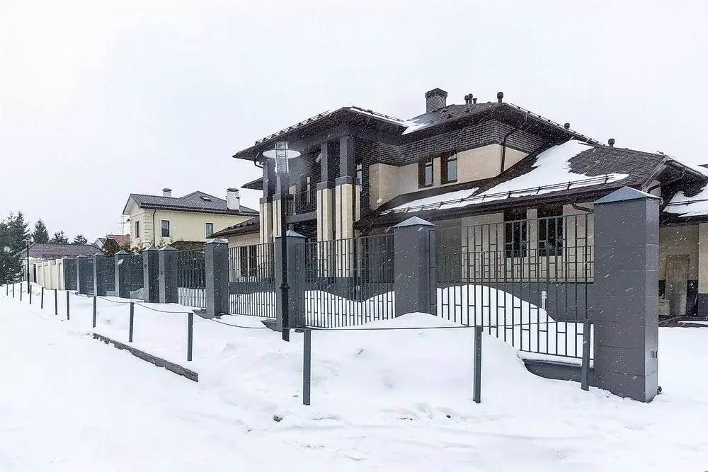 Дом в Московская область, Истра городской округ, Петровский Парк кп . - Фото 0