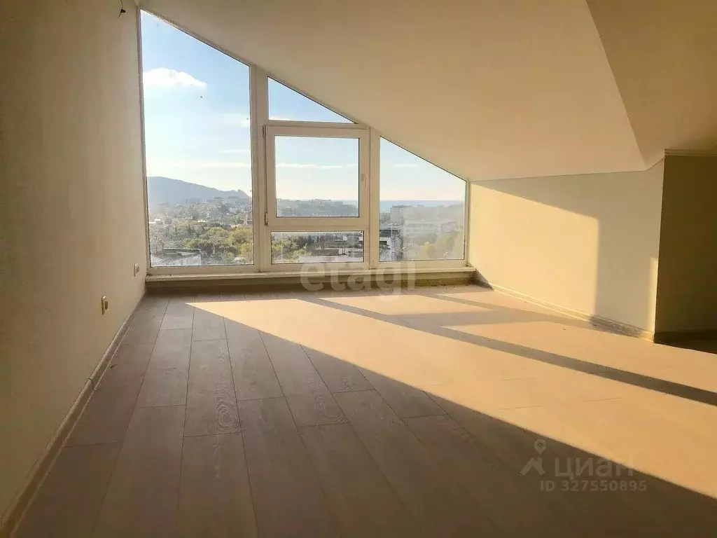 3-к кв. Крым, Судак ул. Ленина, 35А (130.7 м) - Фото 1