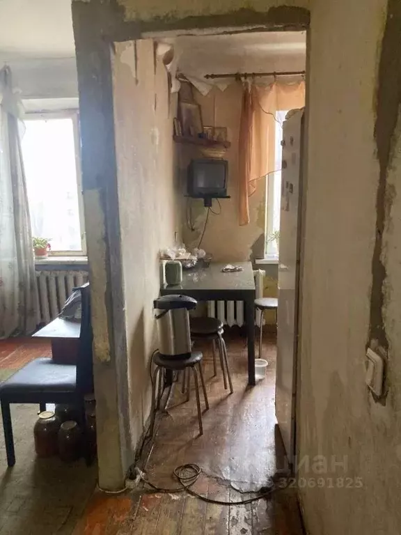 2-к кв. Волгоградская область, Волгоград ул. Дзержинского, 38 (43.1 м) - Фото 0