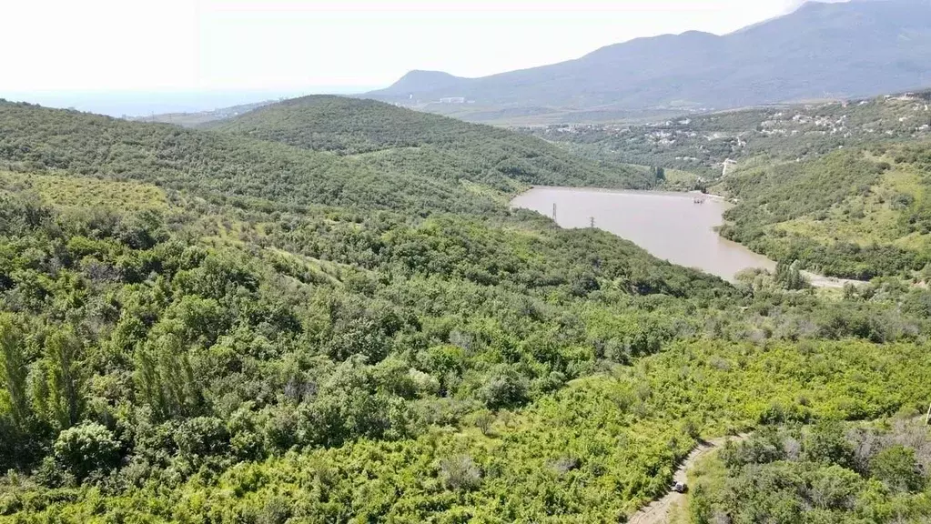 Участок в Крым, Алушта муниципальный округ, с. Лучистое ул. Грушевая ... - Фото 2