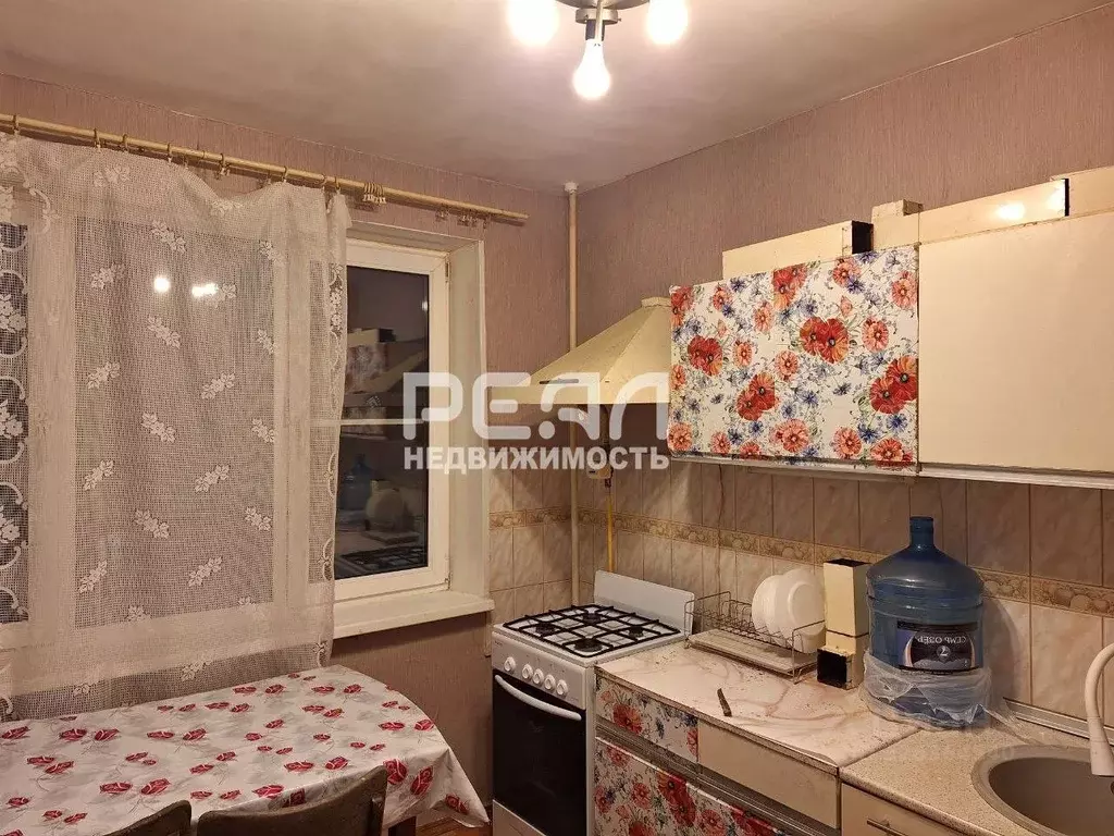 3-к кв. Ленинградская область, Гатчина просп. 25 Октября, 52 (73.0 м) - Фото 2