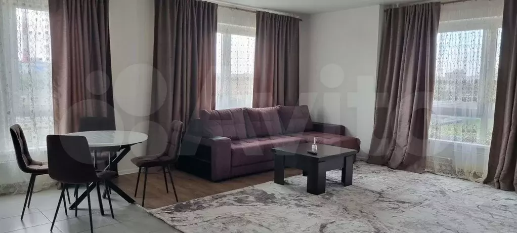 2-к. квартира, 74 м, 9/33 эт. - Фото 1
