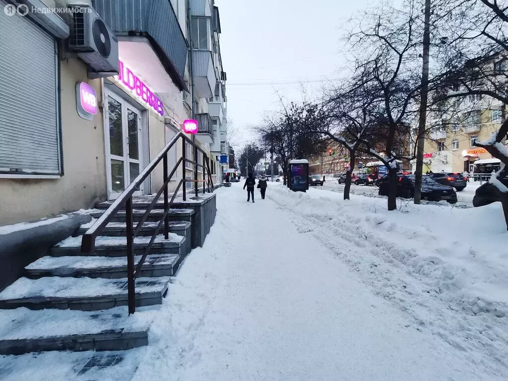 Торговая площадь (70.5 м) - Фото 1