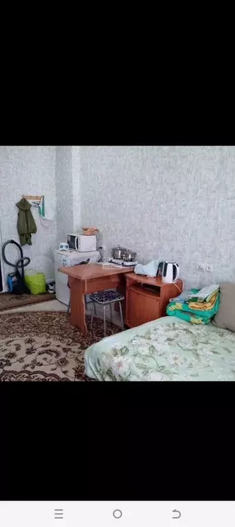 Комната 18,5 м в 1-к., 4/4 эт. - Фото 0