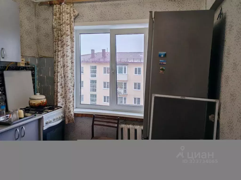 3-к кв. Омская область, Омск Заозерный мкр, ул. Глинки, 4А (58.0 м) - Фото 1