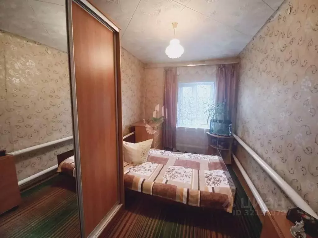 Дом в Саратовская область, Красный Октябрь рп пер. Газовиков (70 м) - Фото 0