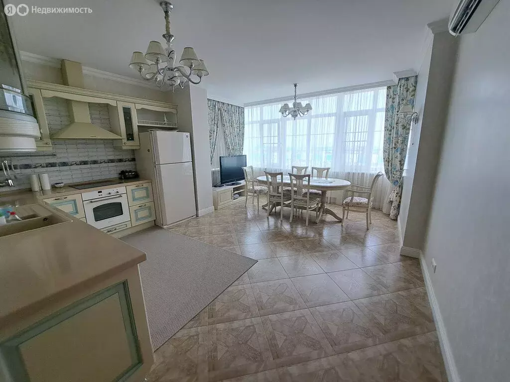 4-комнатная квартира: Краснодар, Кубанская улица, 45к2 (123 м) - Фото 1