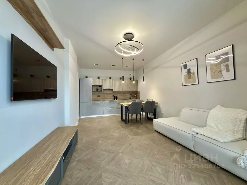 1-к кв. Свердловская область, Екатеринбург ул. Ткачей, 13 (47.3 м) - Фото 0