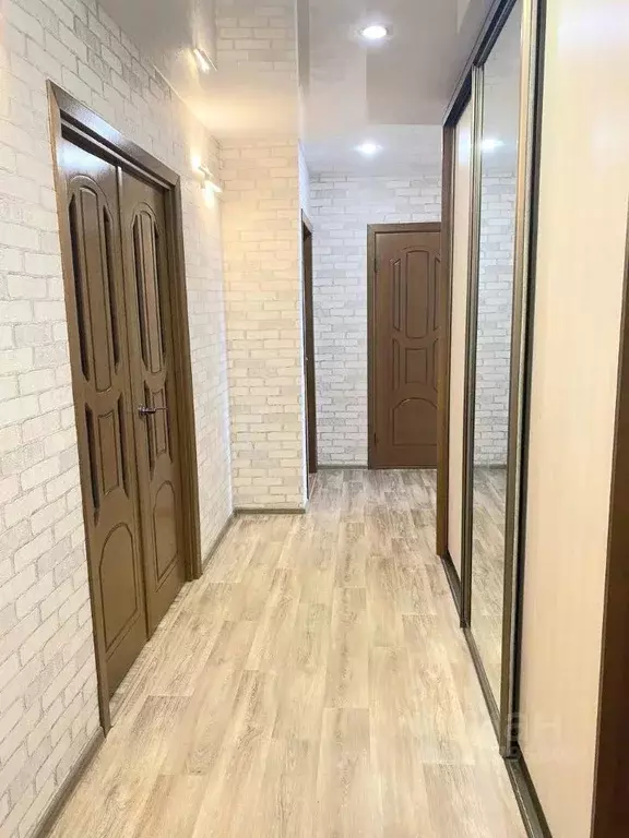 3-к кв. Ульяновская область, Ульяновск Автозаводская ул., 49 (79.0 м) - Фото 0