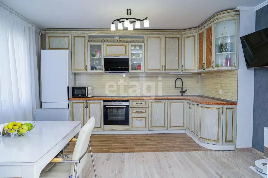 2-к кв. Башкортостан, Уфа ул. Шмидта, 41 (65.5 м) - Фото 1