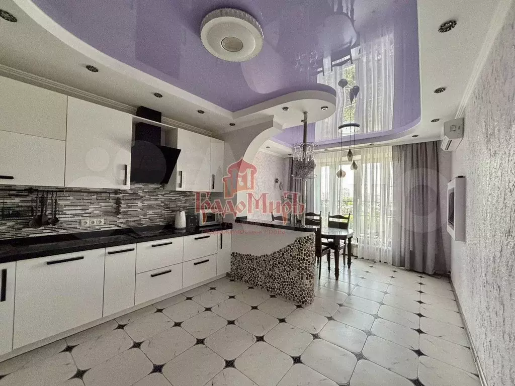 Доля в 3-к. квартире, 91 м, 10/17 эт. - Фото 1