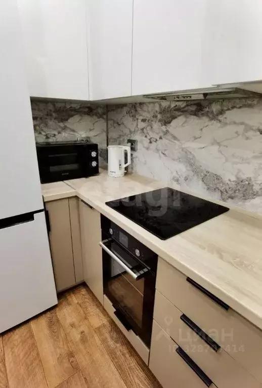 2-к кв. Тюменская область, Тюмень ул. Клары Цеткин, 61к4 (45.0 м) - Фото 0