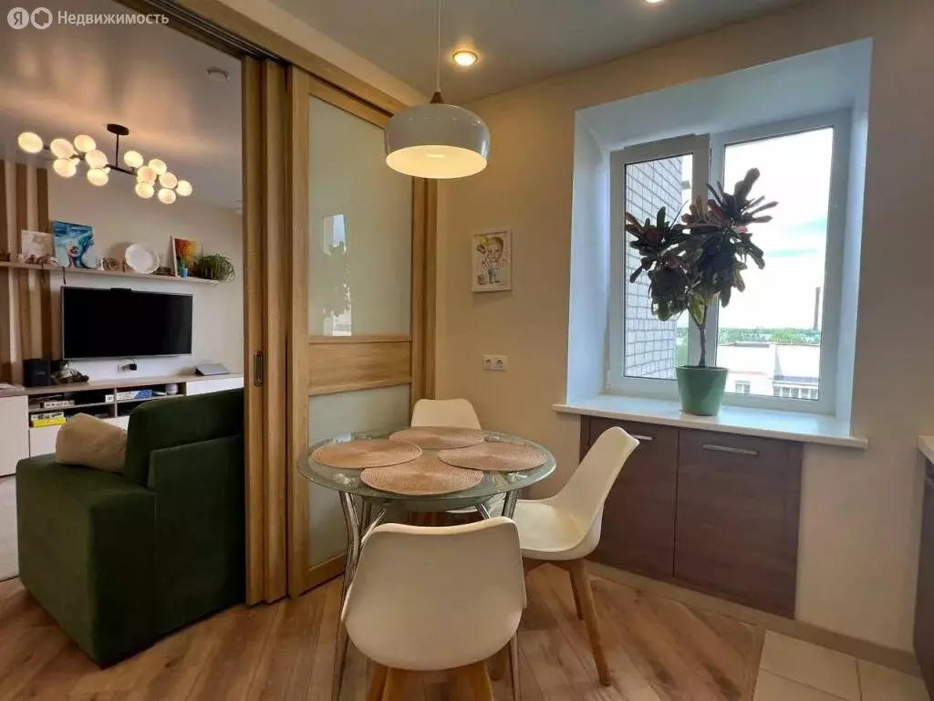 3-комнатная квартира: Дзержинск, улица Галкина, 8А (70 м) - Фото 1