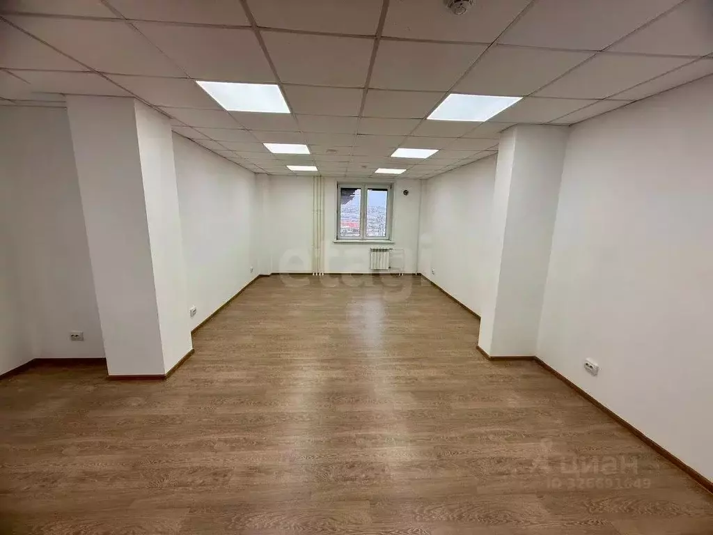 Помещение свободного назначения в Красноярский край, Красноярск ул. ... - Фото 2