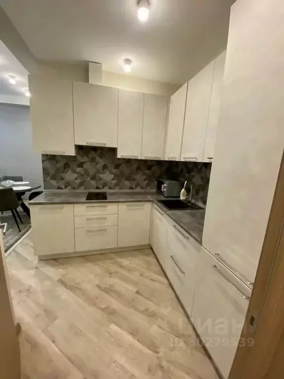 2-к кв. Ставропольский край, Кисловодск ул. Шаумяна, 31/33 (72.0 м) - Фото 1