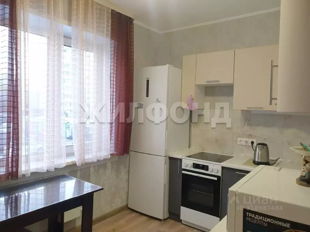 1-к кв. Новосибирская область, Новосибирск ул. Титова, 238/2 (37.0 м) - Фото 1