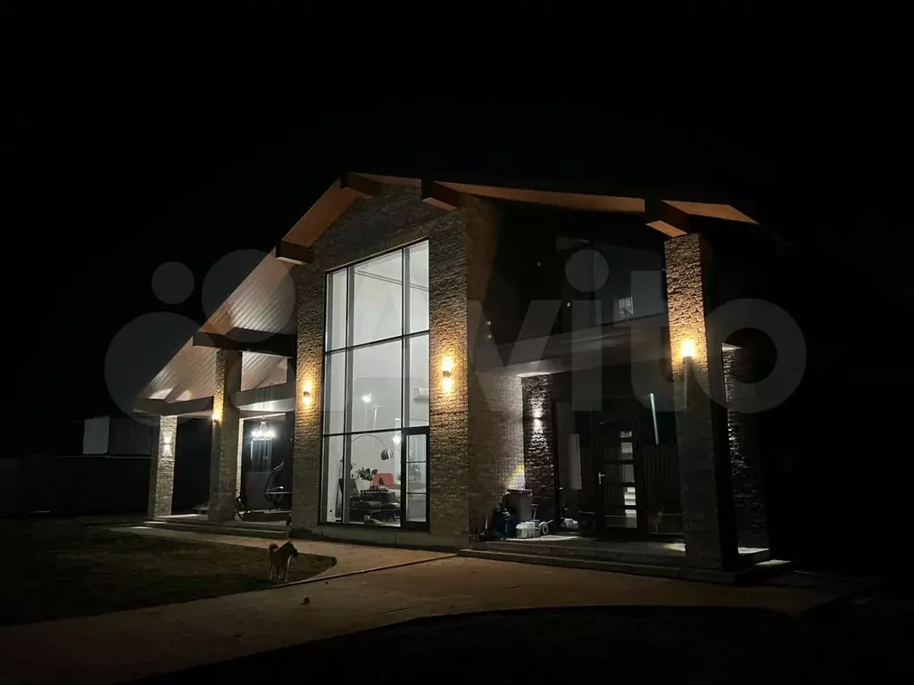 Дом 210 м на участке 10 сот. - Фото 0