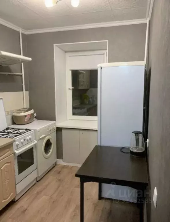 1-к кв. Свердловская область, Екатеринбург ул. Ломоносова, 61 (30.0 м) - Фото 2