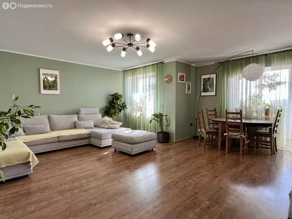 3-комнатная квартира: Челябинск, улица Руставели, 20 (98 м) - Фото 1