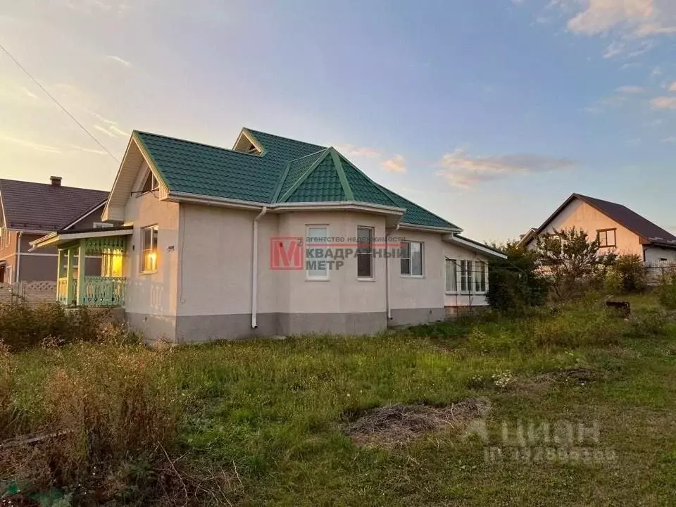 Дом в Белгородская область, Старый Оскол ул. Павловская, 90 (94 м) - Фото 1