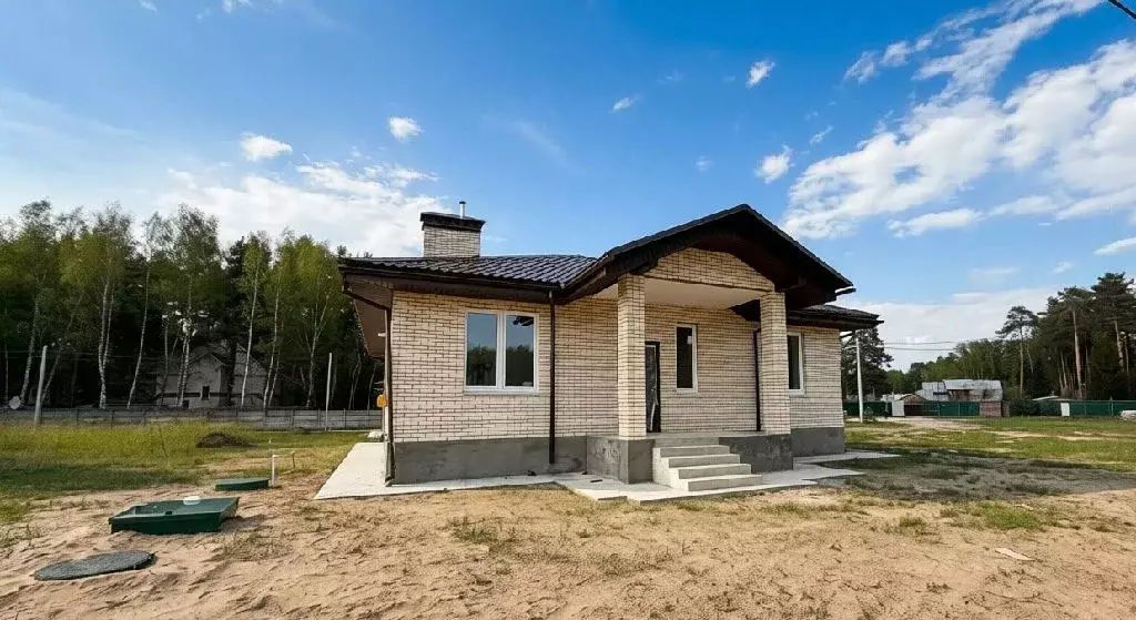 Продается дом в пгт Быково - Фото 1