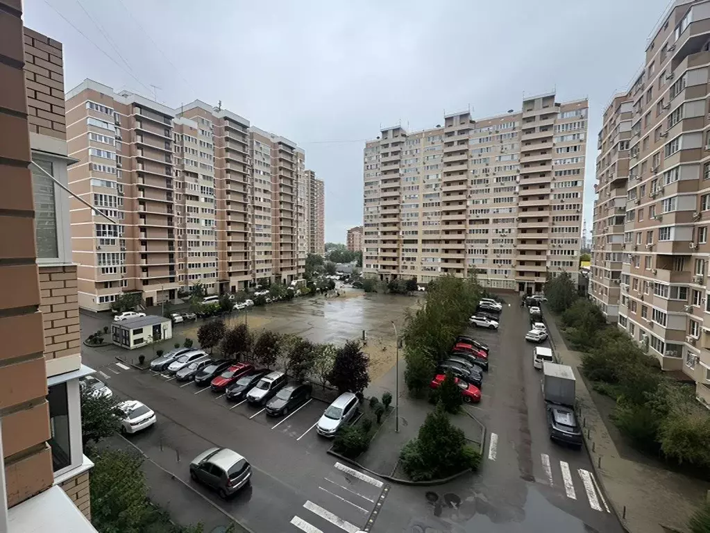 2-к кв. Краснодарский край, Краснодар ул. Имени Игнатова, 4/3к2 (68.0 ... - Фото 1