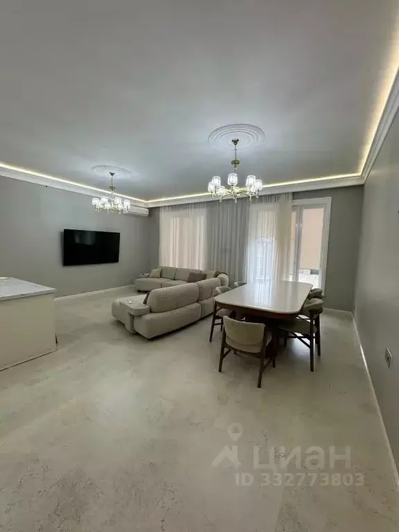 Дом в Дагестан, Махачкала Караман-6 мкр, ул. Новолакская, 17 (250 м) - Фото 1