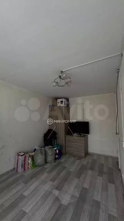 Доля в 4-к. квартире, 48,8 м, 2/5 эт. - Фото 1
