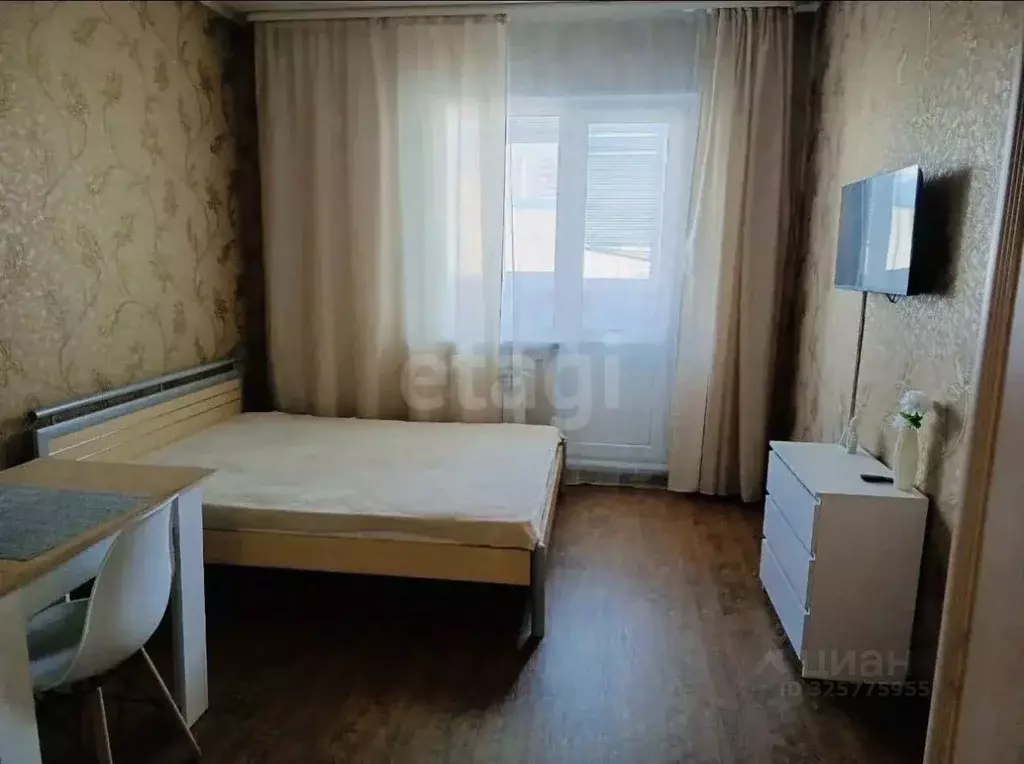 Студия Ханты-Мансийский АО, Сургут ул. Александра Усольцева, 15 (24.0 ... - Фото 1