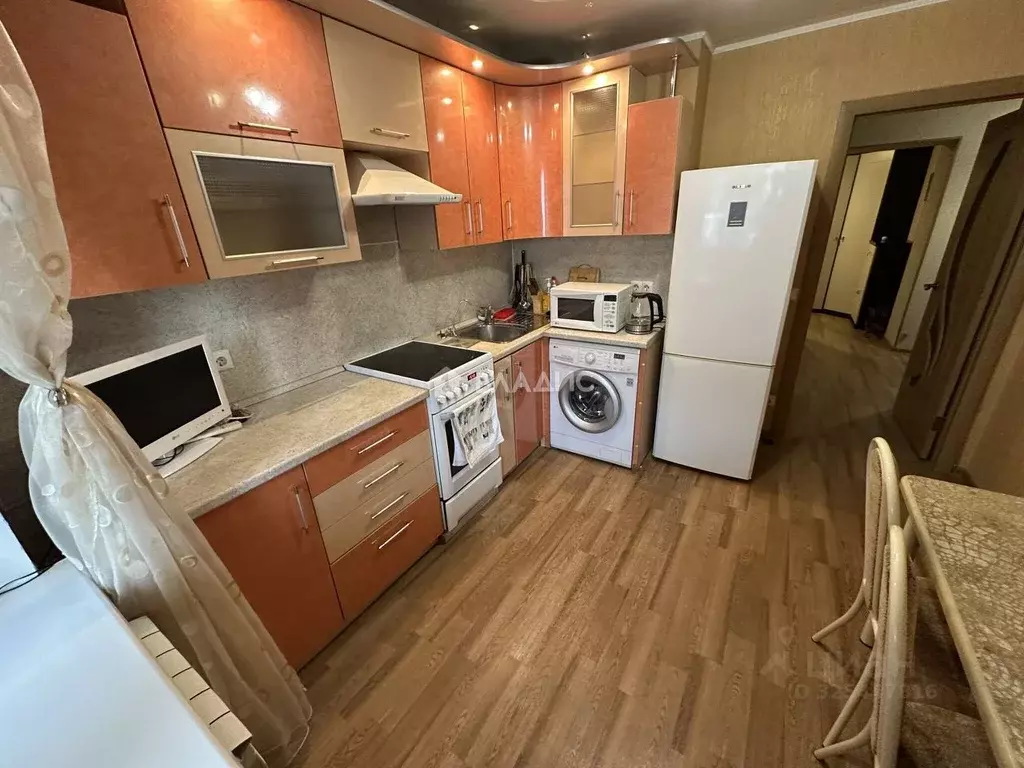 2-к кв. Воронежская область, Воронеж Минская ул., 69Б (64.6 м) - Фото 0