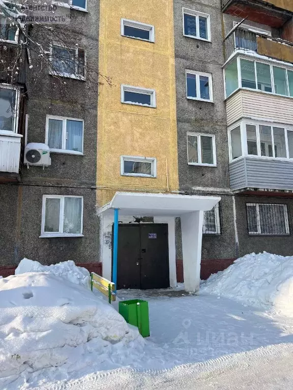 2-к кв. Кемеровская область, Ленинск-Кузнецкий ул. Пушкина, 70 (43.0 ... - Фото 2