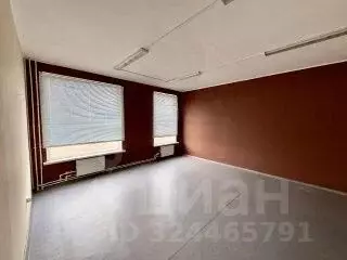 Помещение свободного назначения в Свердловская область, Арамиль ул. ... - Фото 1