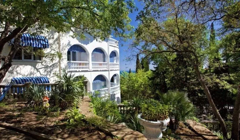 1-к кв. Крым, Алупка ш. Свободы, 2 (106.6 м) - Фото 1