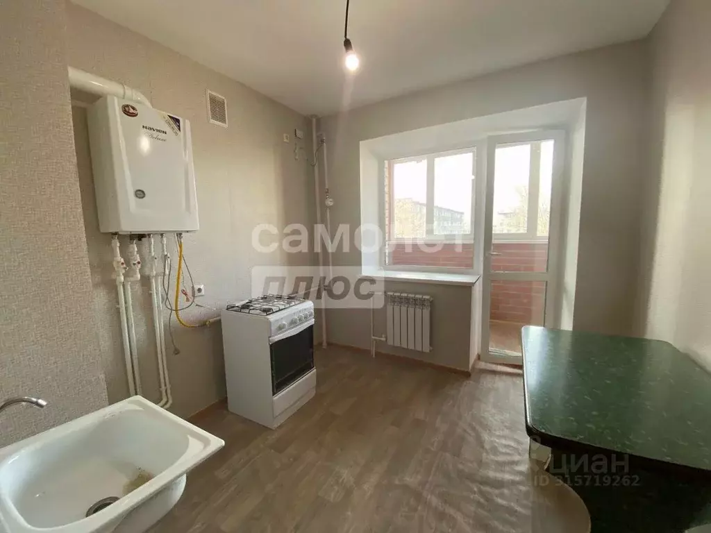 2-к кв. Пензенская область, Кузнецк ул. Белинского, 2/2 (45.8 м) - Фото 1