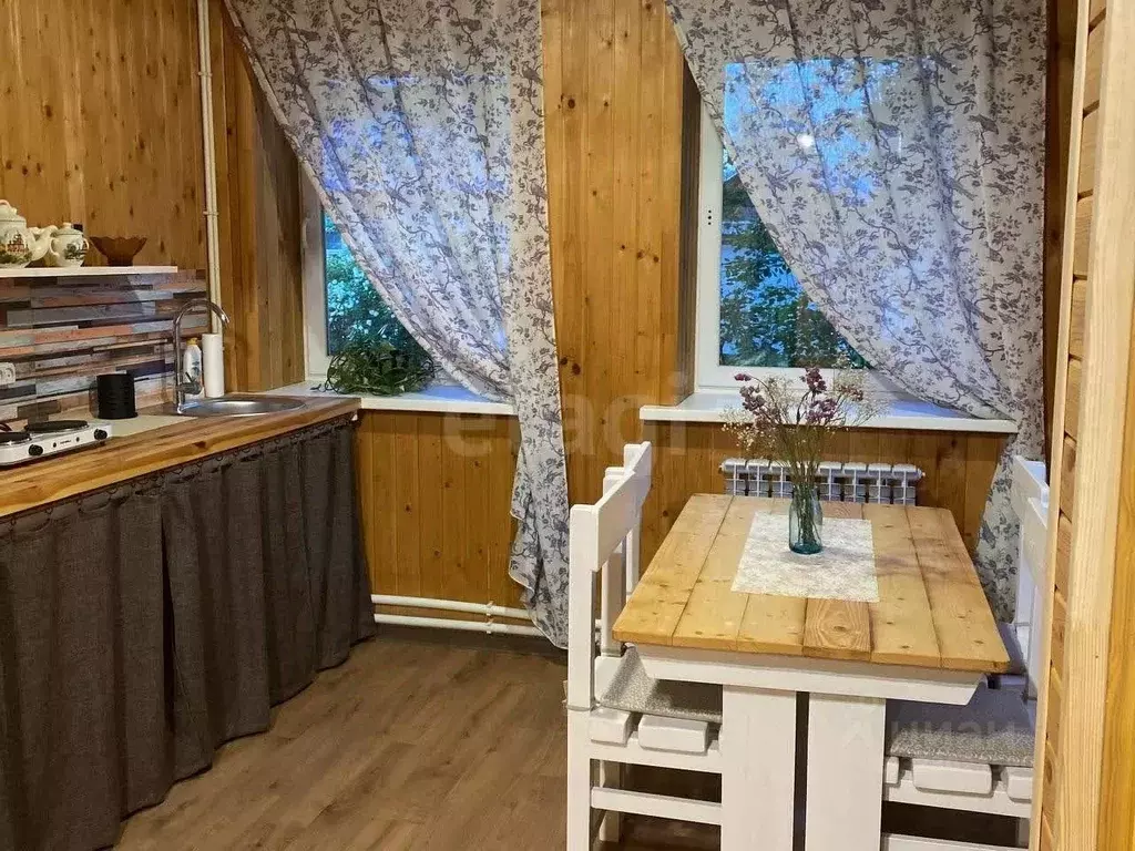 Дом в Тверская область, Осташков ул. Урицкого, 34 (200 м) - Фото 1