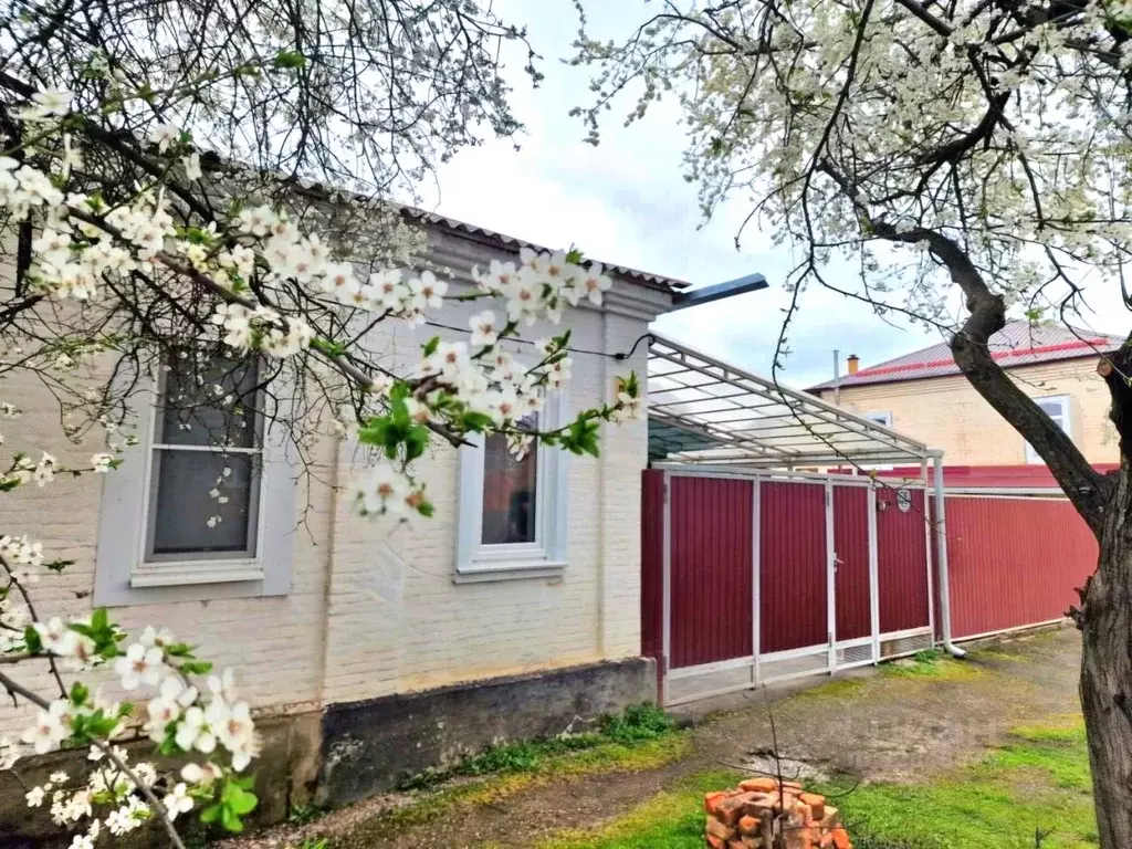 2-к кв. Адыгея, Майкоп Майкопская ул., 23 (41.1 м) - Фото 1