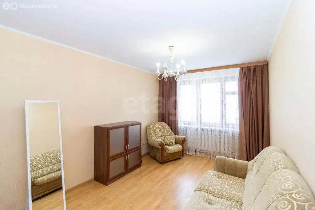 3-комнатная квартира: Тюмень, Черниговская улица, 5 (66.2 м) - Фото 2