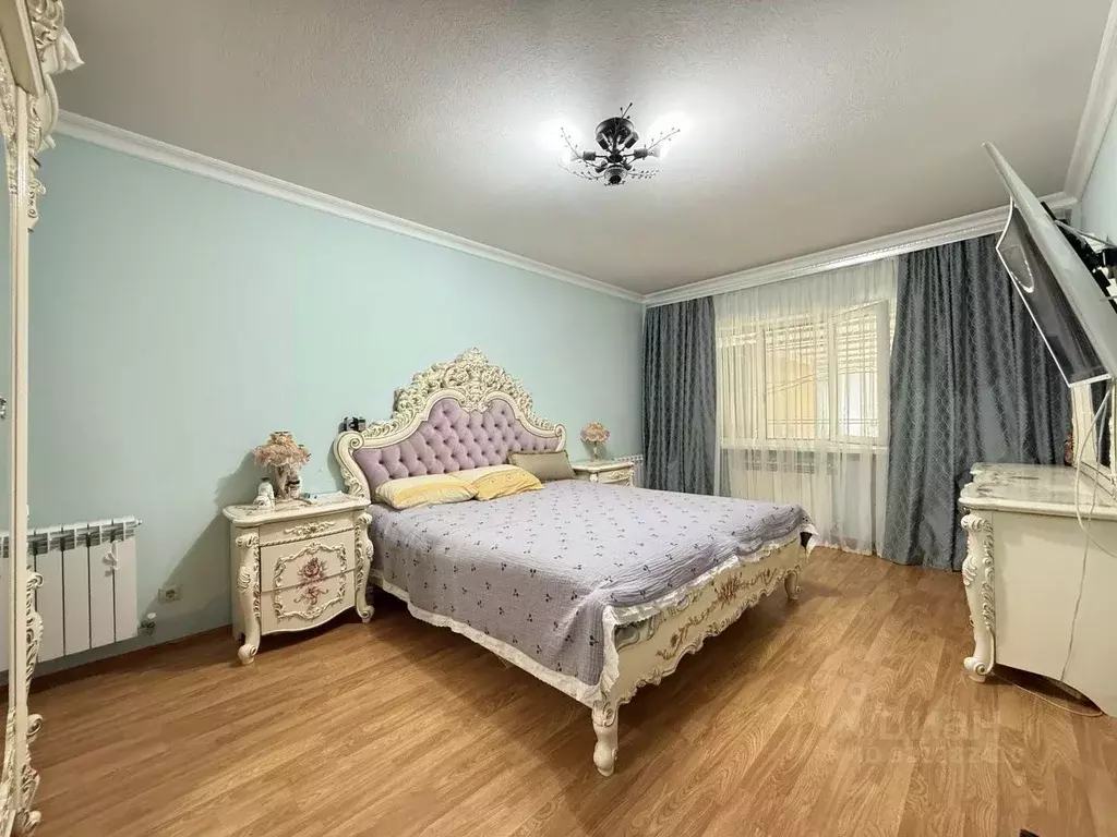 3-к кв. Кабардино-Балкария, Нальчик ул. Байсултанова (120.0 м) - Фото 0